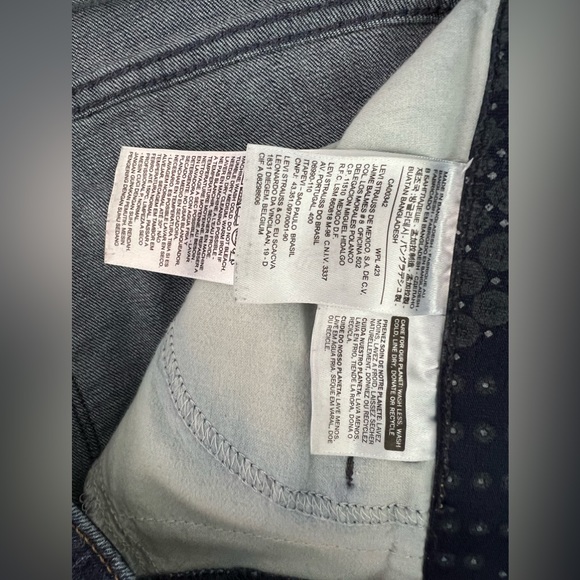 Levi Plus Size Perfect Waist Straight Leg - Picture 8 of 8